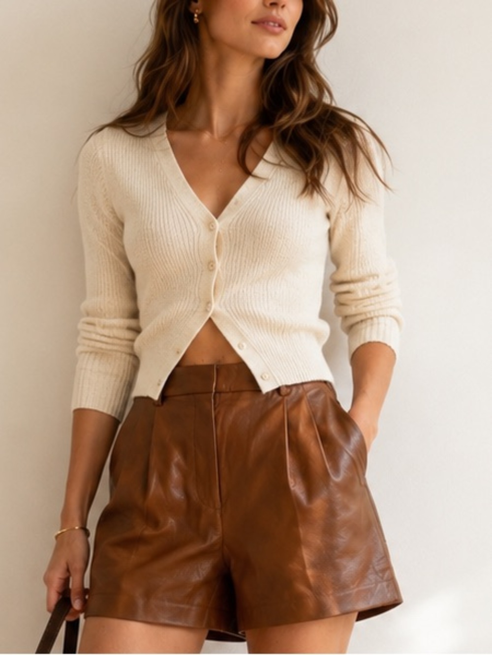 Wilfred ARITZIA Vegan Leather Pleated Shorts Cognac Brown High Rise Sz 8